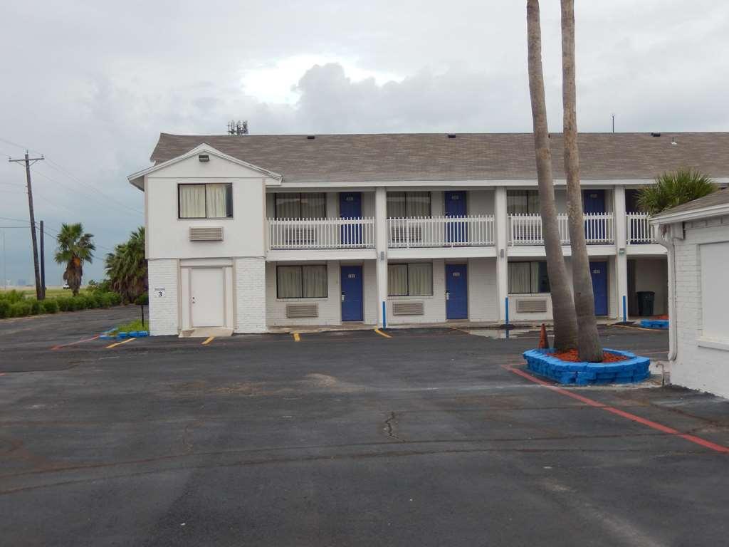 Motel 6 ポートランド エクステリア 写真