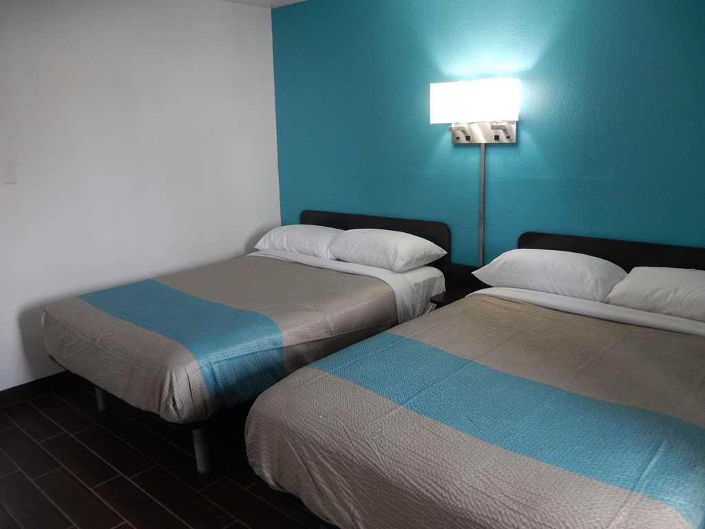 Motel 6 ポートランド 部屋 写真