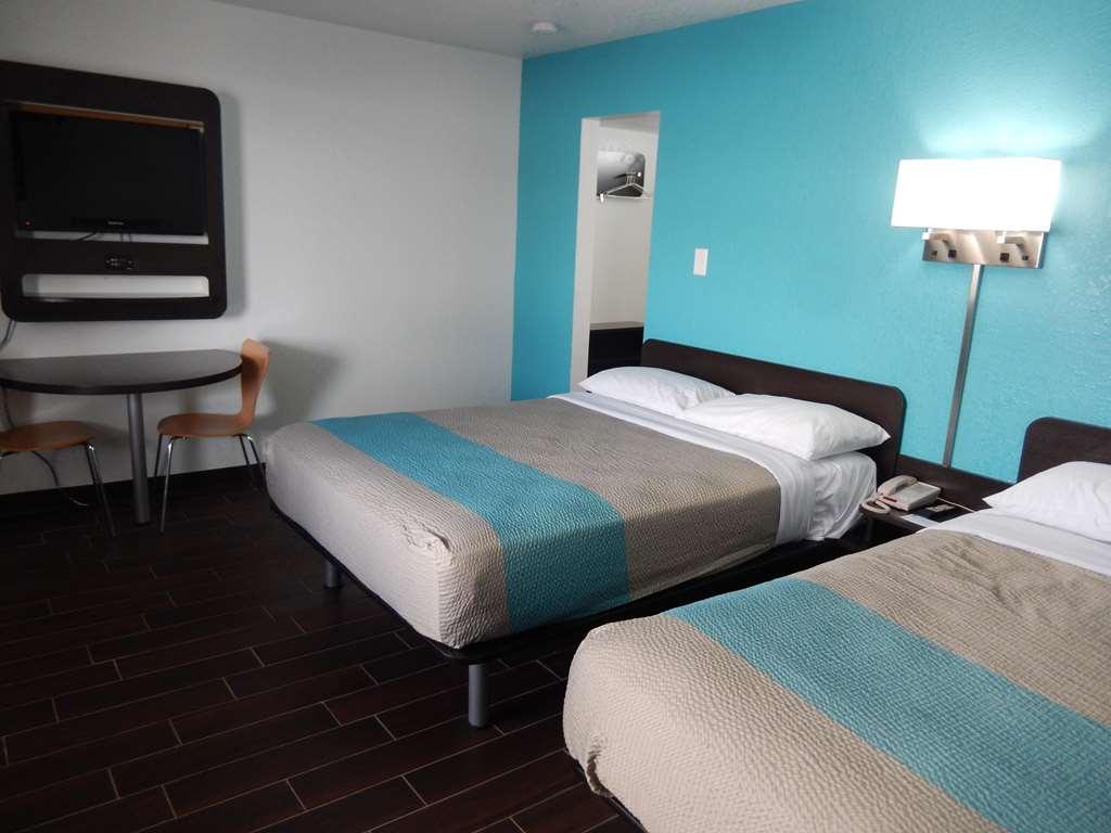 Motel 6 ポートランド 部屋 写真