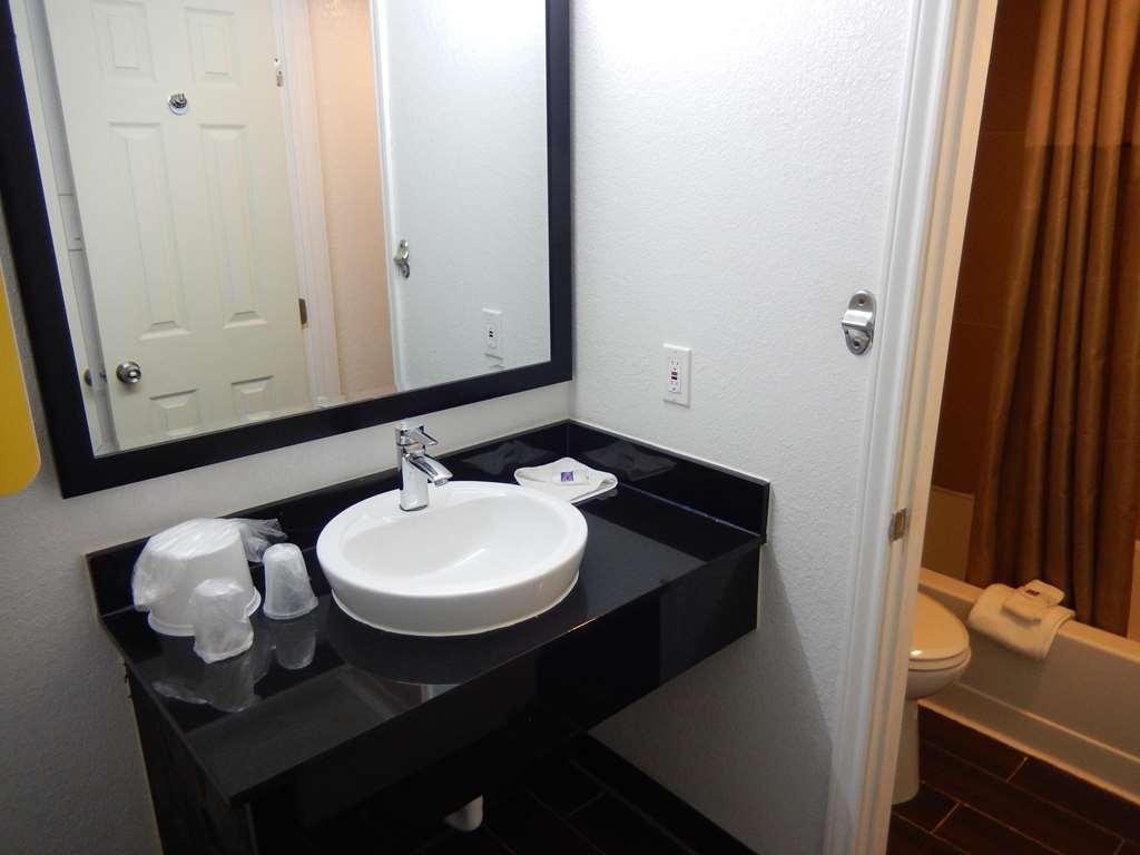 Motel 6 ポートランド 部屋 写真