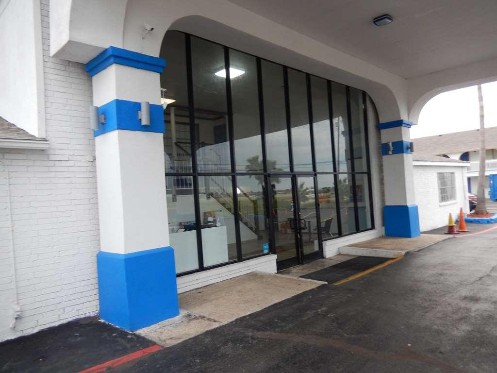Motel 6 ポートランド エクステリア 写真
