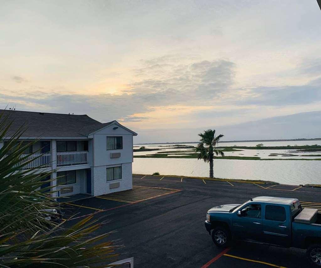 Motel 6 ポートランド エクステリア 写真